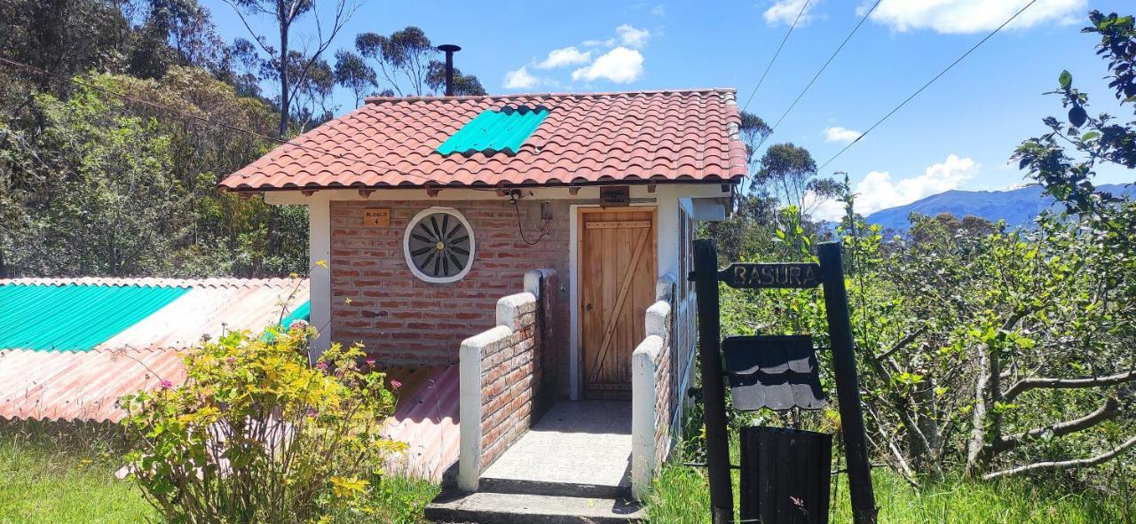 Hostal El Vaquero Chugchilán Buitenkant foto